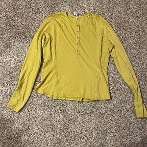 Lululemon Lightweight Hiking Long-Sleeve Henley